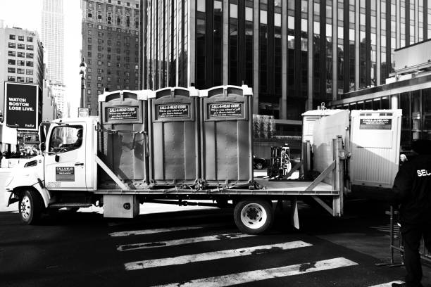 Affordable portable toilet rental in Ellis, KS